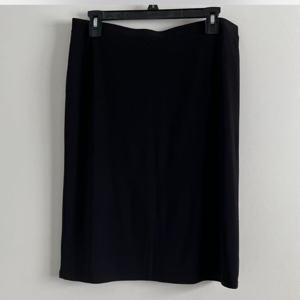 Black stretchy vintage skirt size large